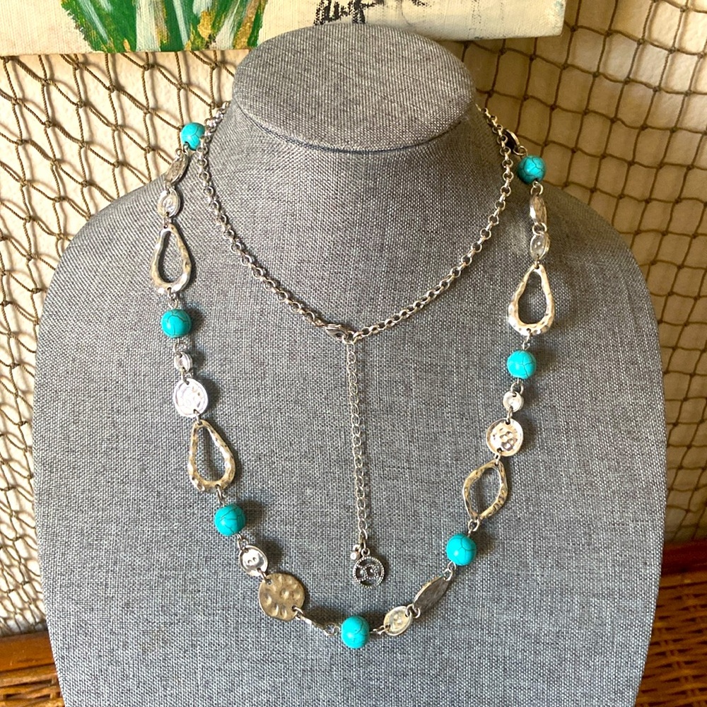 5/$10❤️❤️❤️Erica Lyons Long Stones n Chain